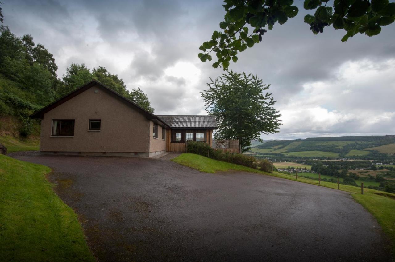 Achmony Holidays Villa Drumnadrochit Exteriör bild